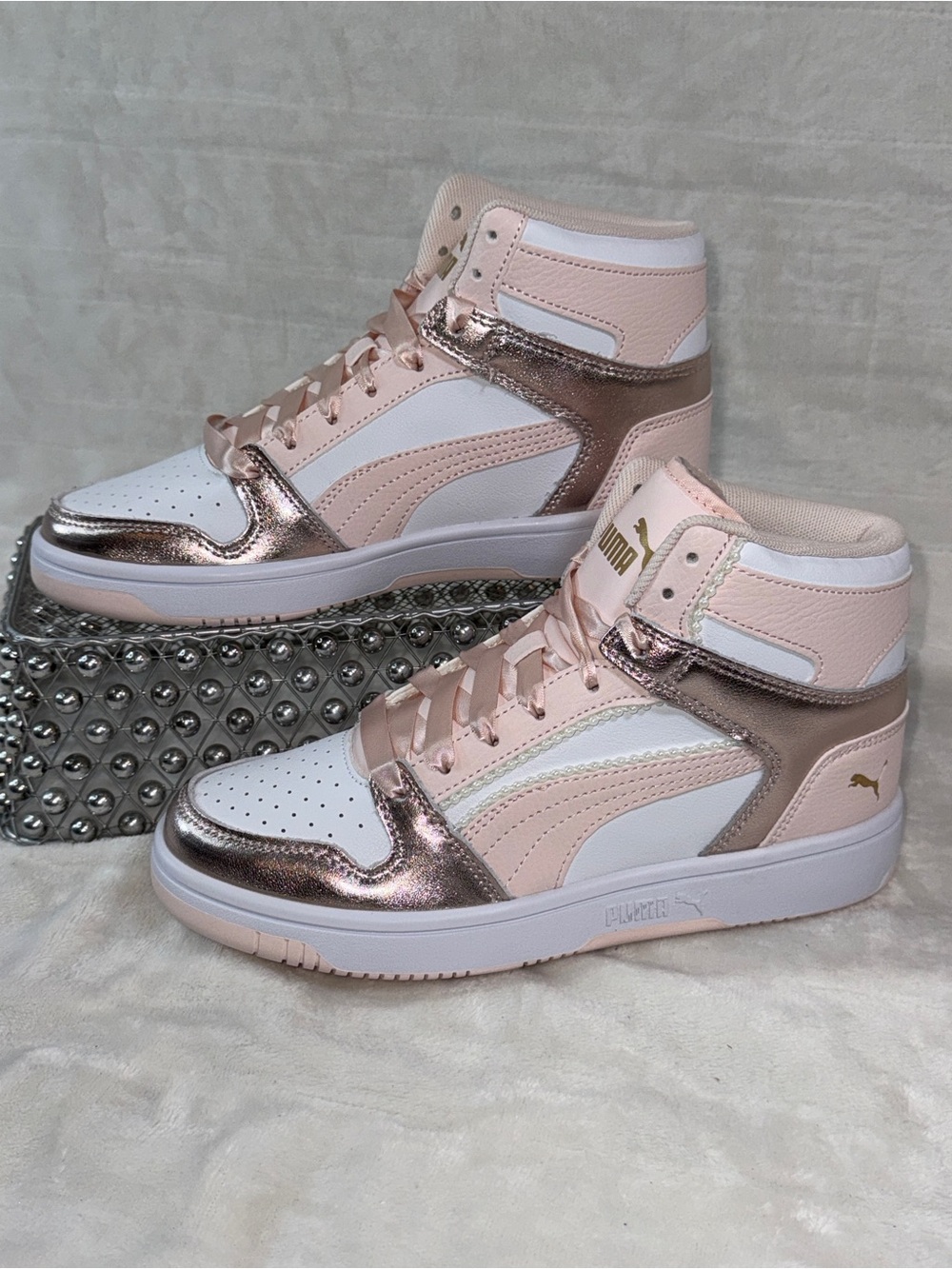 🎀✨ Puma Rebound LayUp “Romantic” Pearl Hi-TopsGirls 4.5Y fits like Women’s 6✨🎀